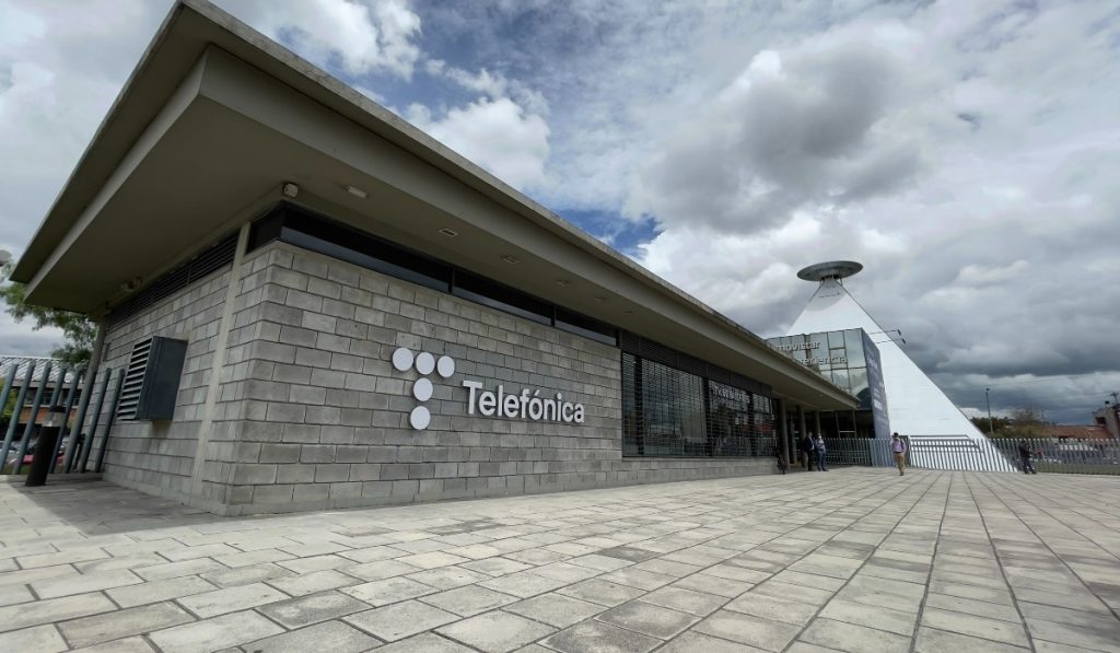 Compra de Telefónica Argentina