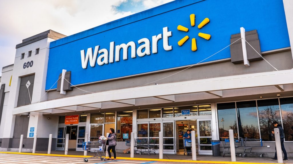 Apple ya permite ventas de NFT con comisión y Walmart avanza en el metaverso