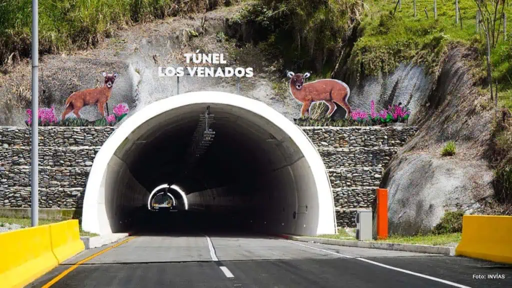 Formulan cargos por accidente en vía La Línea que dejó ocho muertos y 36 heridos Formulan cargos por accidente en vía La Línea que dejó ocho muertos y 36 heridos
