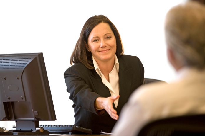 2 - cliente banco insatisfecho