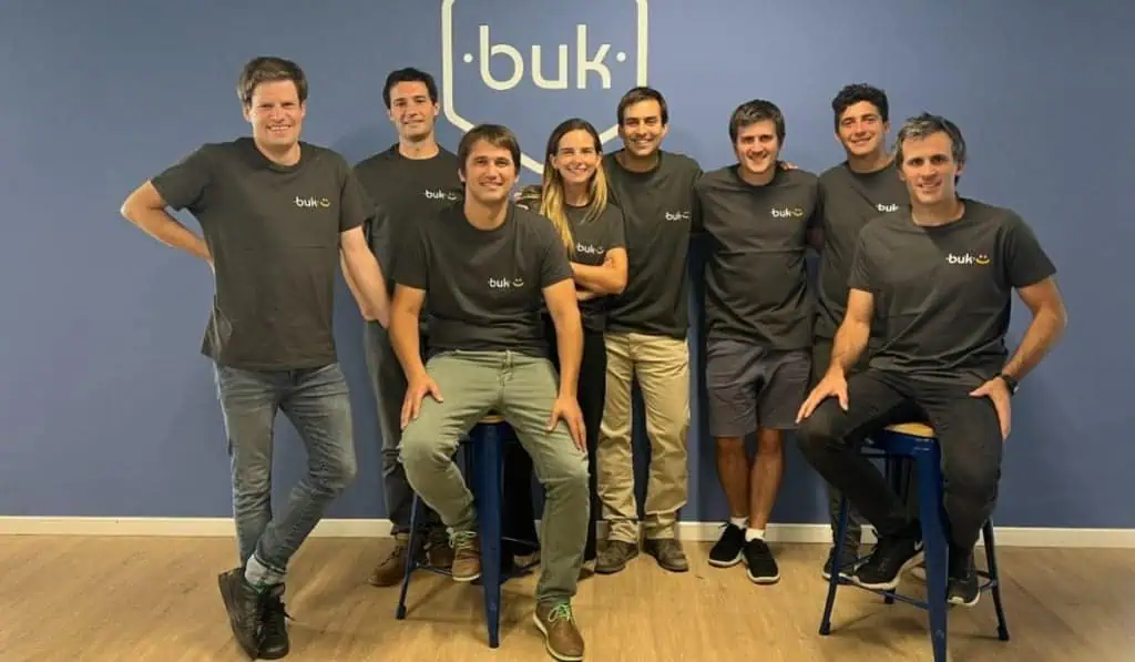 Buk se expande en Chile con compra de fintech PayFlow y logra los 4.000 clientes en Latam Buk levanta millonarios recursos para impulsar su crecimiento en Latinoamérica