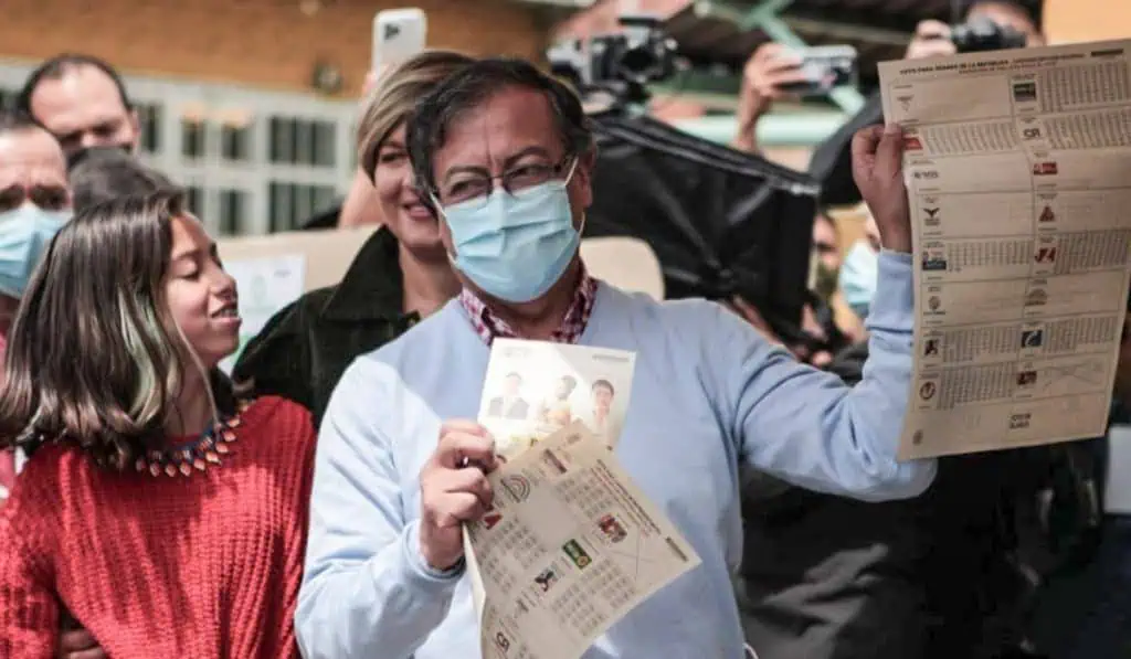 Elecciones Colombia 2022: Gustavo Petro gana consulta de Pacto Histórico a la Presidencia Elecciones Colombia 2022: Gustavo Petro gana consulta de Pacto Histórico a la Presidencia