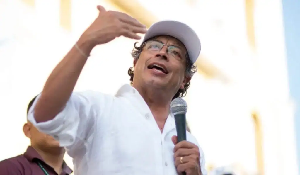 Elecciones 2022: esto muestran las últimas encuestas presidenciales en Colombia Elecciones 2022: esto muestran las últimas encuestas presidenciales en Colombia