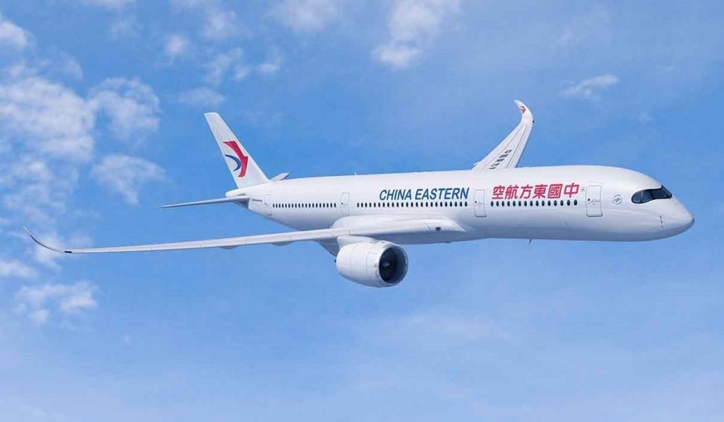 Avión de China Eastern Airlines se estrelló con 132 pasajeros a bordo Avión de China Eastern Airlines se estrelló con 132 pasajeros a bordo