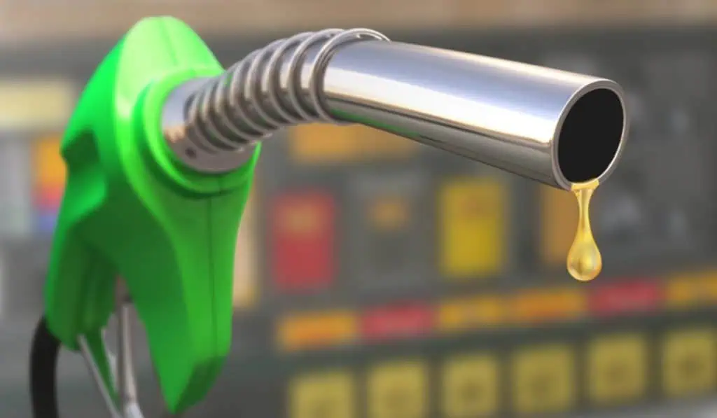 Así se planean los incrementos graduales a los combustibles en Colombia Alertan caída sostenida en venta de combustible en estaciones de servicio de Colombia