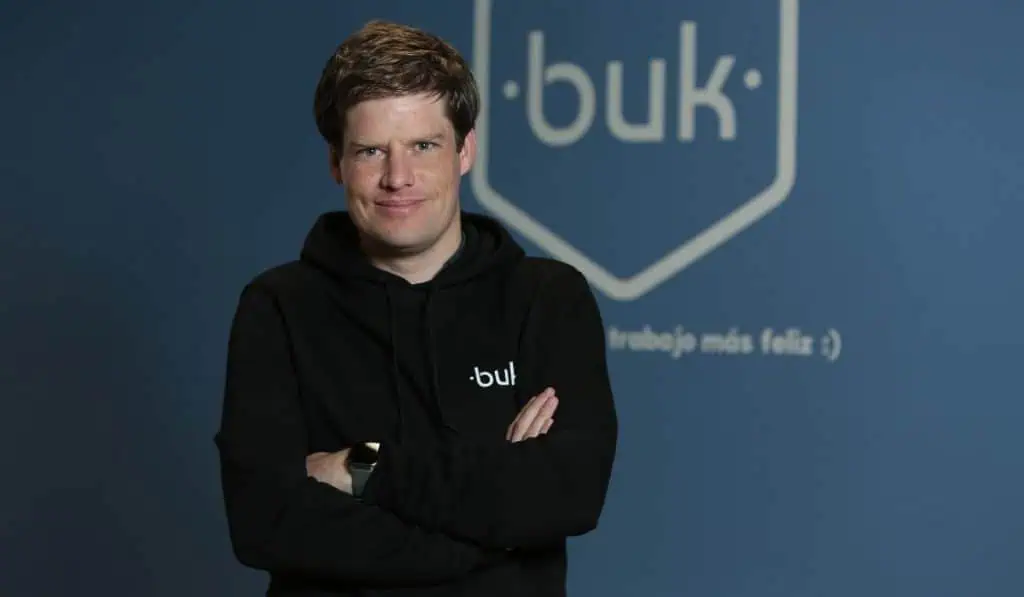 Buk se expande en Chile con compra de fintech PayFlow y logra los 4.000 clientes en Latam Buk se expande en Chile con compra de fintech PayFlow y logra los 4.000 clientes en Latam
