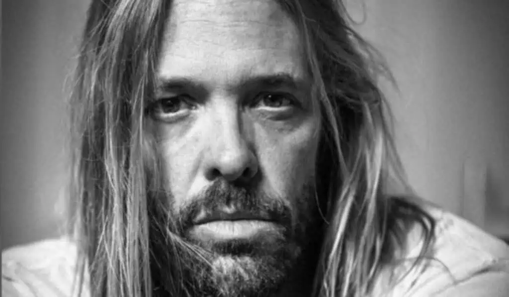 Tras la muerte del baterista de la banda Foo Fighters, analizamos su trayectoria e ingresos Tras la muerte del baterista de la banda Foo Fighters, analizamos su trayectoria e ingresos