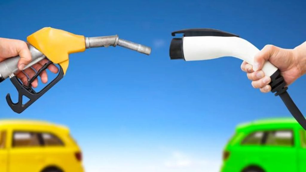 ¿Qué es mejor, un carro eléctrico o un carro a gasolina? Vea las diferencias