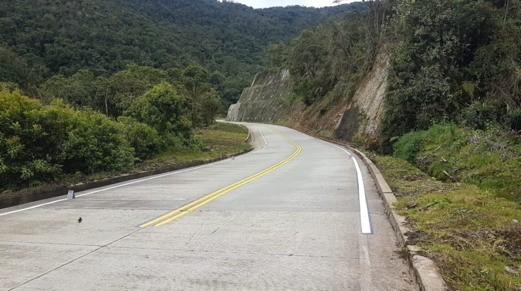 Adjudican millonarias obras para mejorar conectividad en suroccidente colombiano