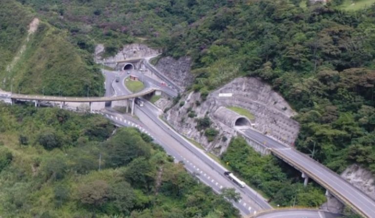 Vía Bogotá - Villavicencio estará cerrada en las noches del 20 y 21 de abril