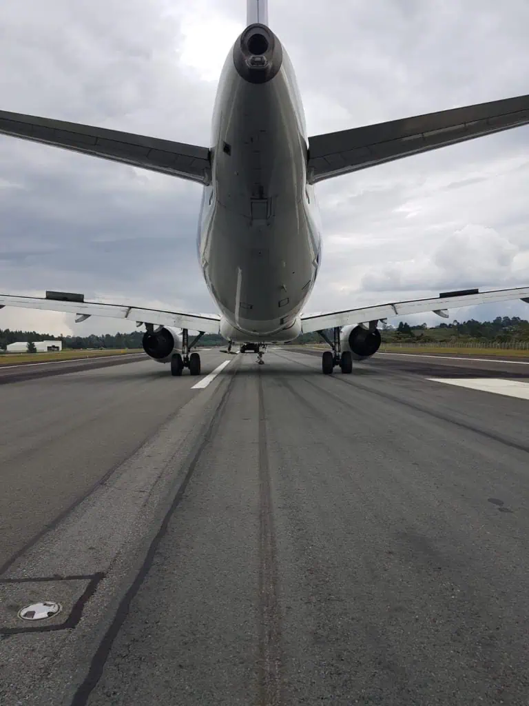Avión de Latam tuvo aterrizar de emergencia en Rionegro, Colombia; situación está controlada Avión de Latam tuvo aterrizar de emergencia en Rionegro, Colombia; situación está controlada