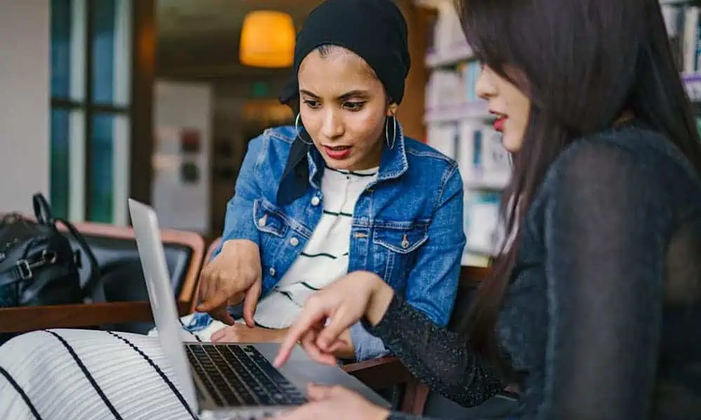 El uso del sexo como instrumento de ascenso sigue siendo un perjuicio en el mundo laboral de las mujeres Créditos mujeres