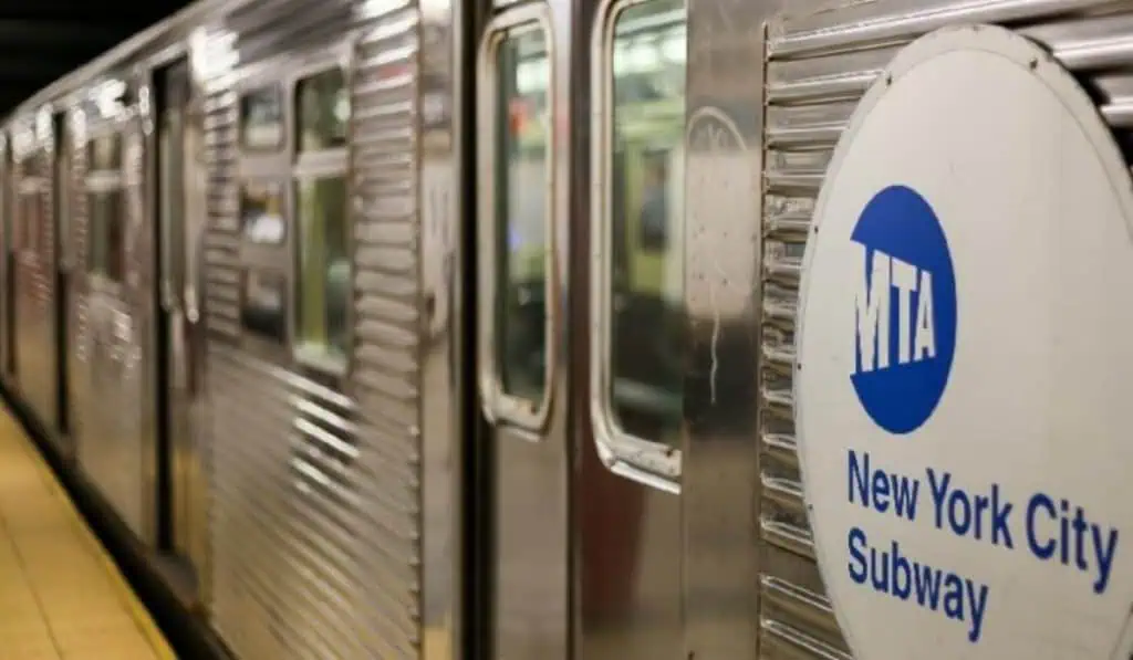 Tiroteo en estación de metro de Nueva York (EE. UU.) deja varios heridos Tiroteo en estación de metro de Nueva York (EE. UU.) deja varios heridos