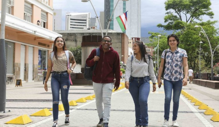 Pensiones de los jóvenes en Colombia