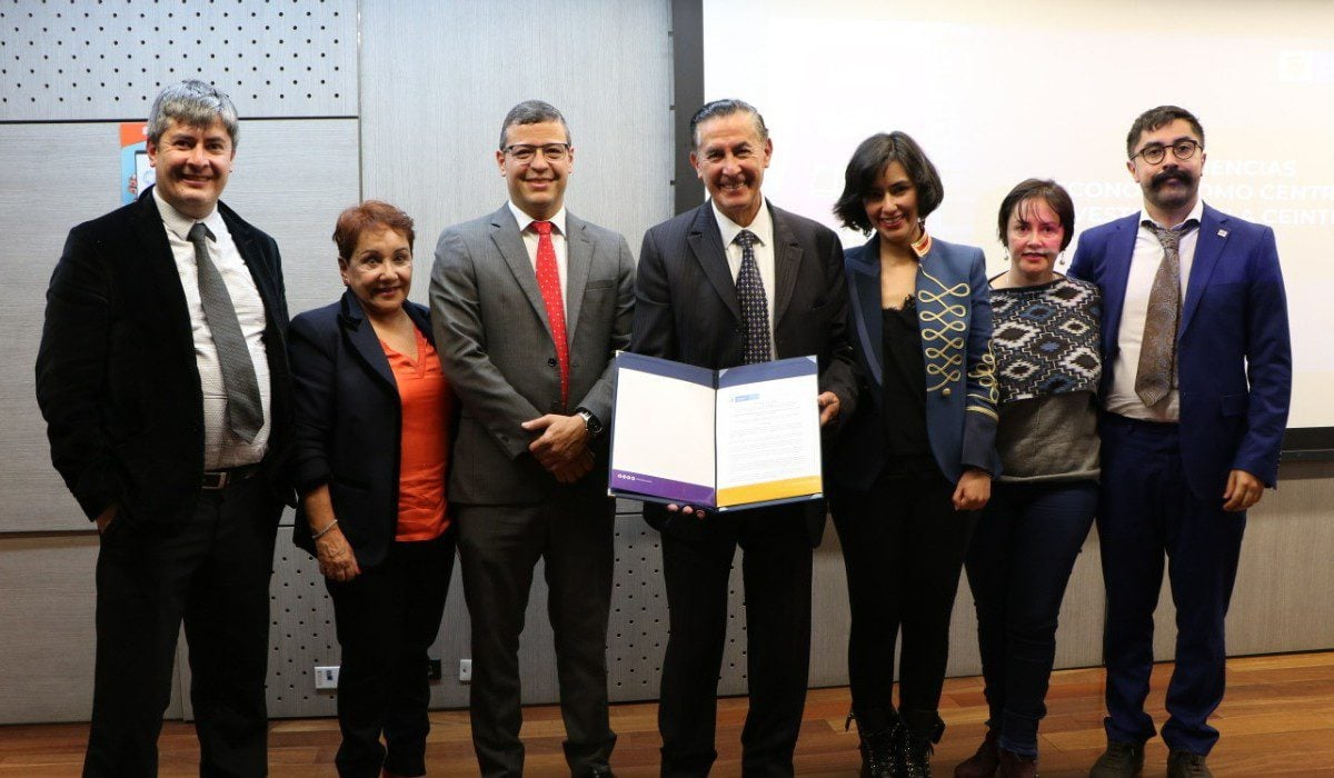 Universidad ECCI recibe reconocimiento como centro de investigación de MinCiencias