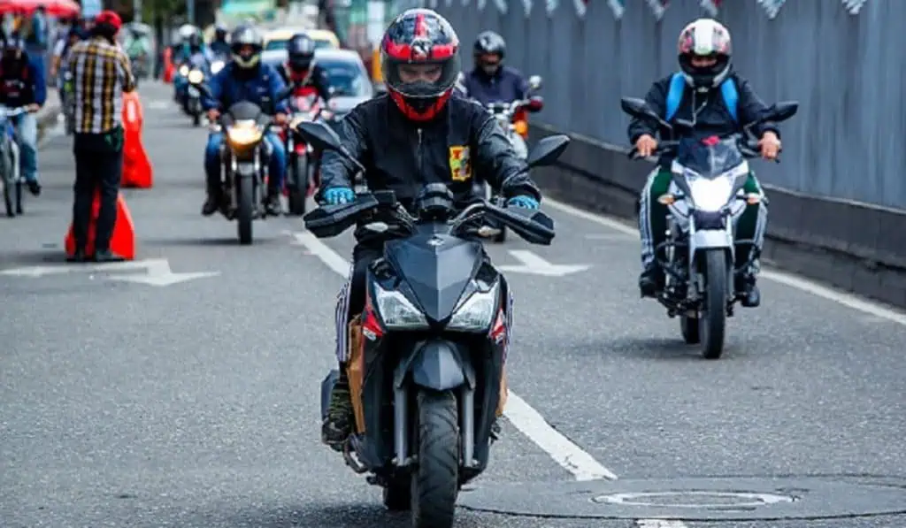 Motociclistas en Bogotá tendrán nuevo servicio gratis: Así podrá aplicar al beneficio ¿Cuáles son las infracciones de tránsito que no tendrán inmovilización para las motos?