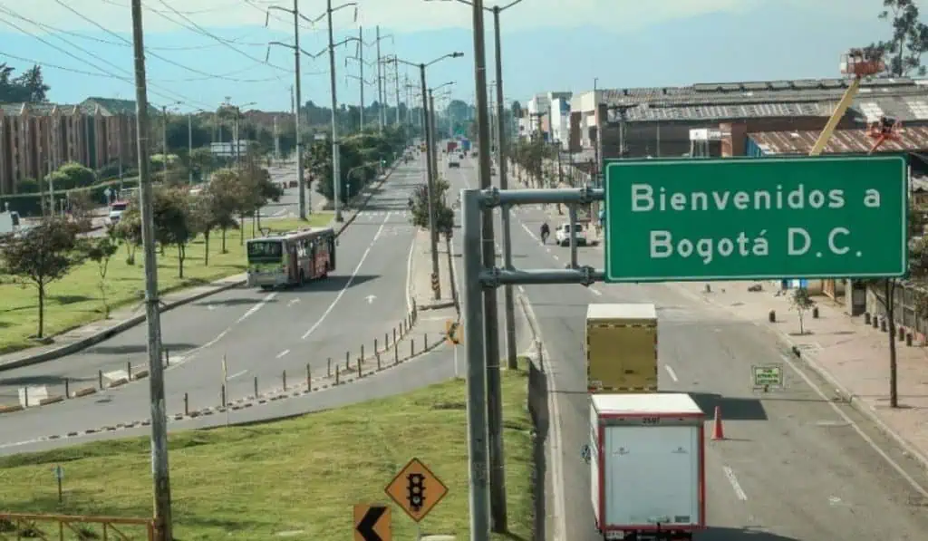 Bogotá tendrá pico y placa regional el domingo, 17 de abril Bogotá tendrá pico y placa regional el domingo, 17 de abril