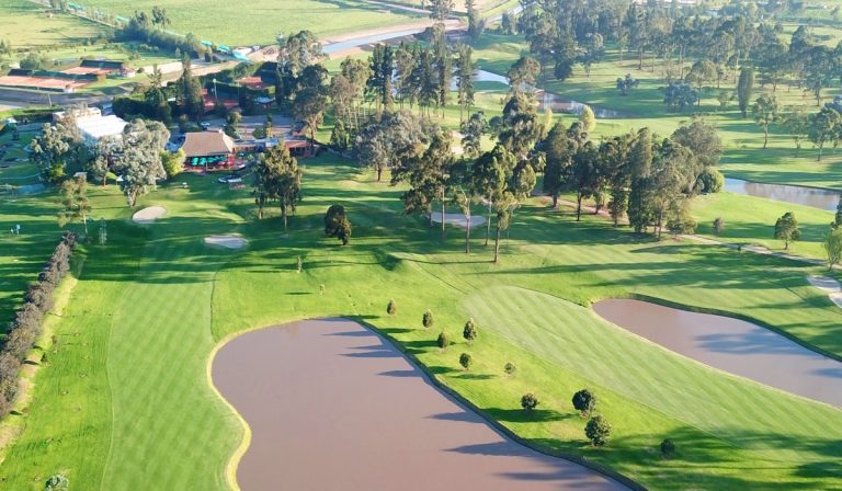 Campo de golf.