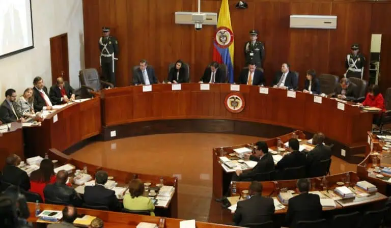 Corte constitucional toma decisión sobre aguardiente amarillo