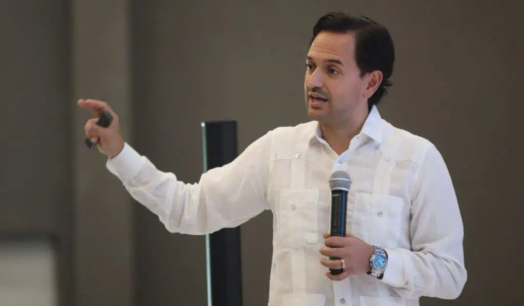 Exministro de Minas y Energía, Diego Mesa, fue nombrado presidente del GEF Diego Mesa, presidente del GEF. Imagen: César Negrinis/Ministerio de Minas y Energía