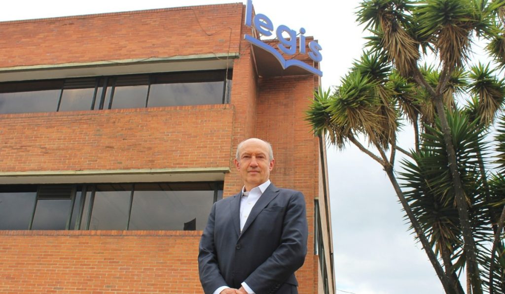 Legis llega a sus 70 años y se renueva con tecnología en Colombia