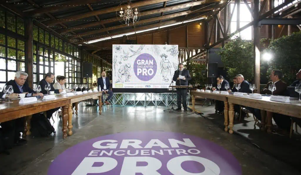 Empresarios y líderes de Red Pro lanzan en Colombia Compromiso Pro Empresarios y líderes de Red Pro lanzan en Colombia Compromiso Pro