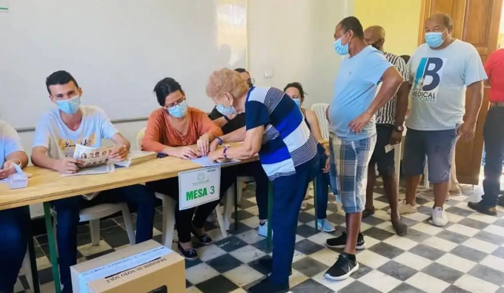 ¿Quiénes han pagado las campañas de Gustavo Petro y Rodolfo Hernández? ¿Quiénes han pagado las campañas de Gustavo Petro y Rodolfo Hernández?