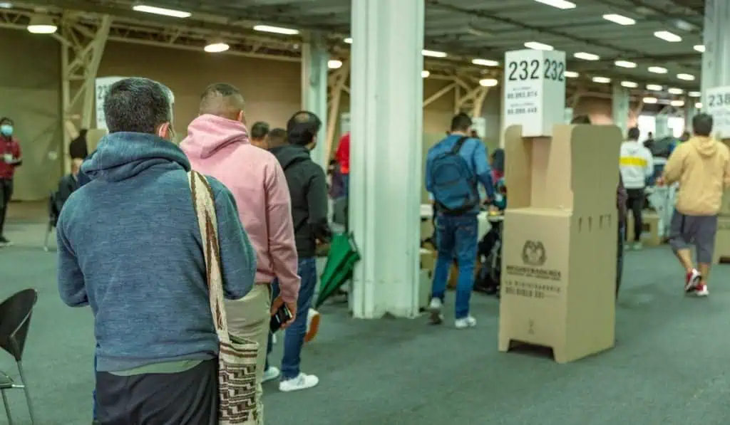 ¿Qué podría pasar si mañana gana el voto en blanco en Colombia?: Opciones son remotas voto en blanco