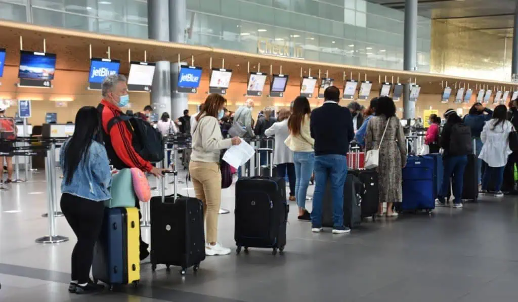En mayo, transporte aéreo de pasajeros en Colombia ya superó nivel prepandemia Biomig para Extranjeros: Una solución innovadora para agilizar el control migratorio