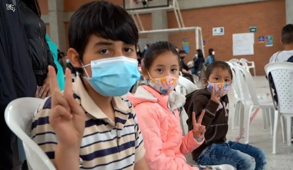 Colombia: desde este lunes no es obligatorio el uso de tapabocas en Colegios Colombia: desde este lunes no es obligatorio el uso de tapabocas en Colegios
