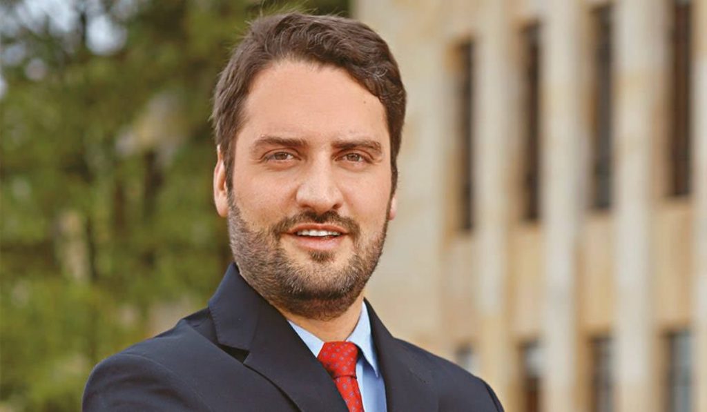 Camilo Hernández será director encargado de la URF tras renuncia de Felipe Lega