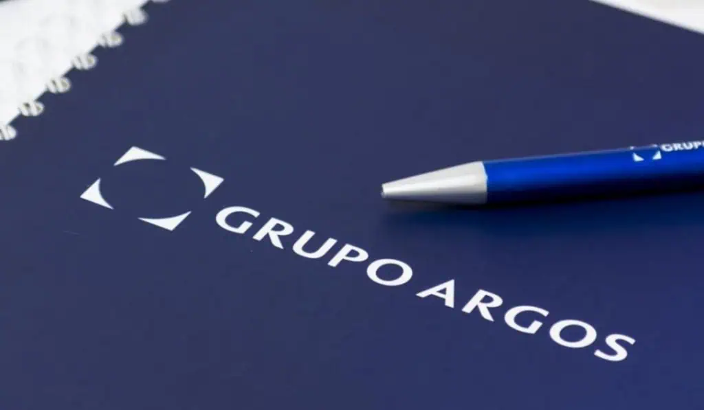 Grupo Argos y sus negocios impactaron positivamente la economía de sus cadenas de valor con $6,74 billones en el primer semestre de 2022 Grupo Argos y sus negocios impactaron positivamente la economía de sus cadenas de valor con $6,74 billones en el primer semestre de 2022