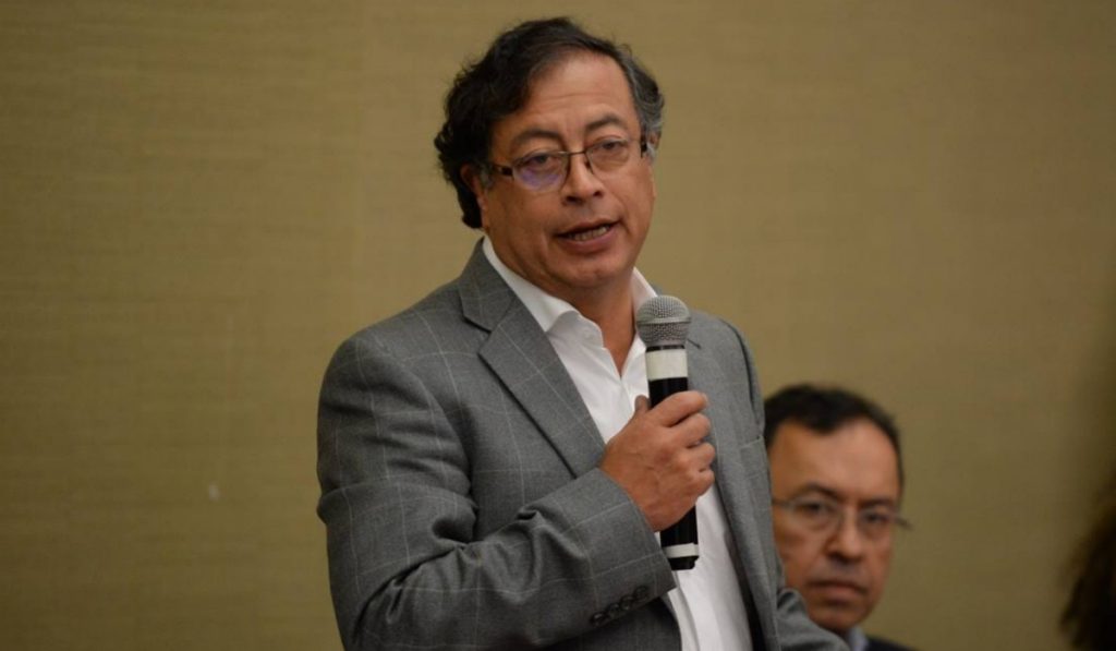 Gustavo Petro se comunicó con Venezuela para reabrir fronteras