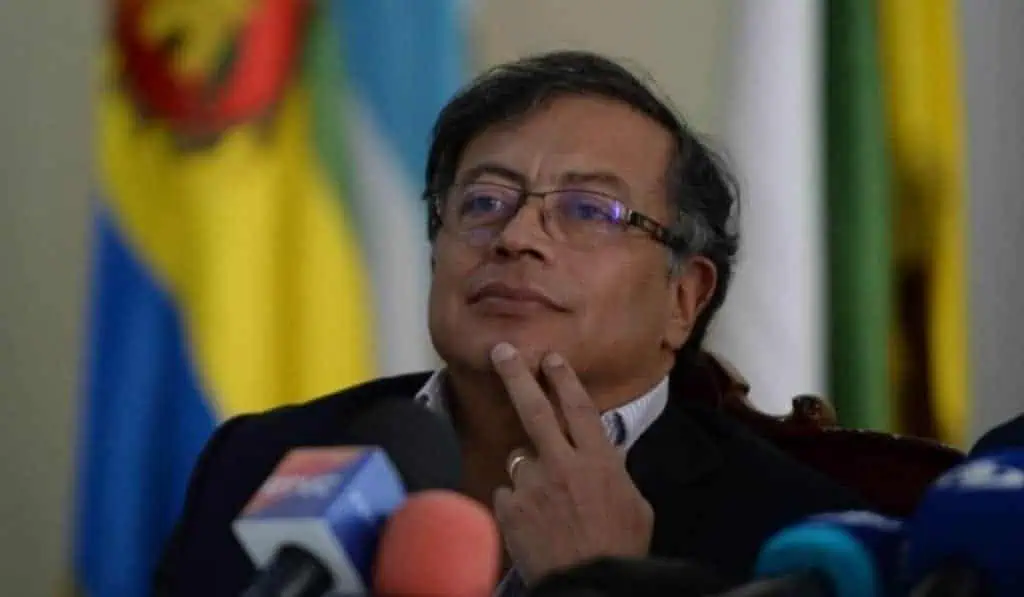 Encuesta Invamer: Gustavo Petro registra récord histórico en imagen favorable Encuesta Invamer: Gustavo Petro registra récord histórico en imagen favorable