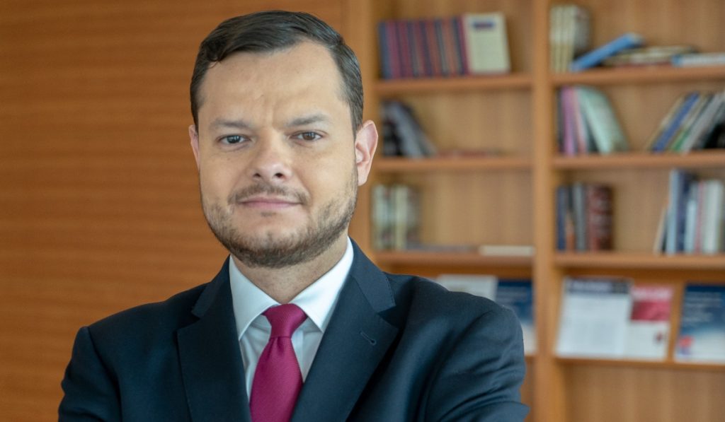 “Si Petro no modera su discurso podría afectar su gobernabilidad”: analista Juan Carlos Hidalgo