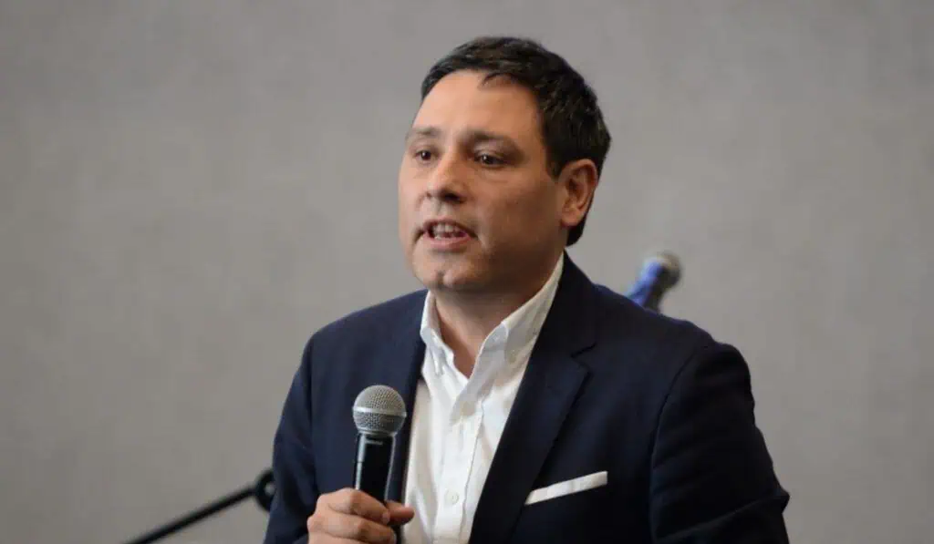 Subasta 5G: Definidos operadores que competirán por la nueva tecnología Mauricio Lizcano, ministro de las Tic