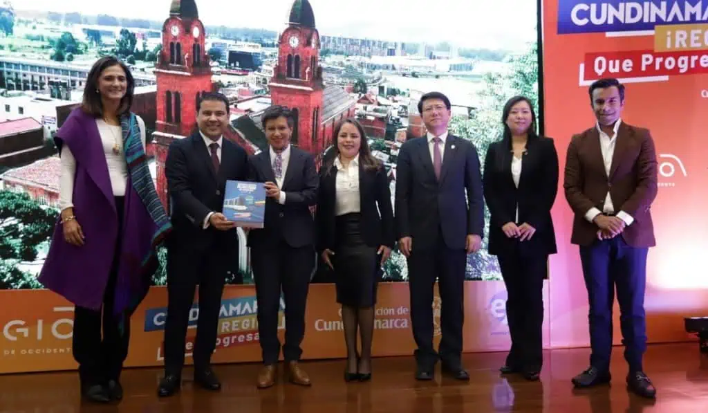 Regiotram: así es el tren 100 % eléctrico que inicia obras en Colombia Regiotram: así es el tren 100 % eléctrico que inicia obras en Colombia