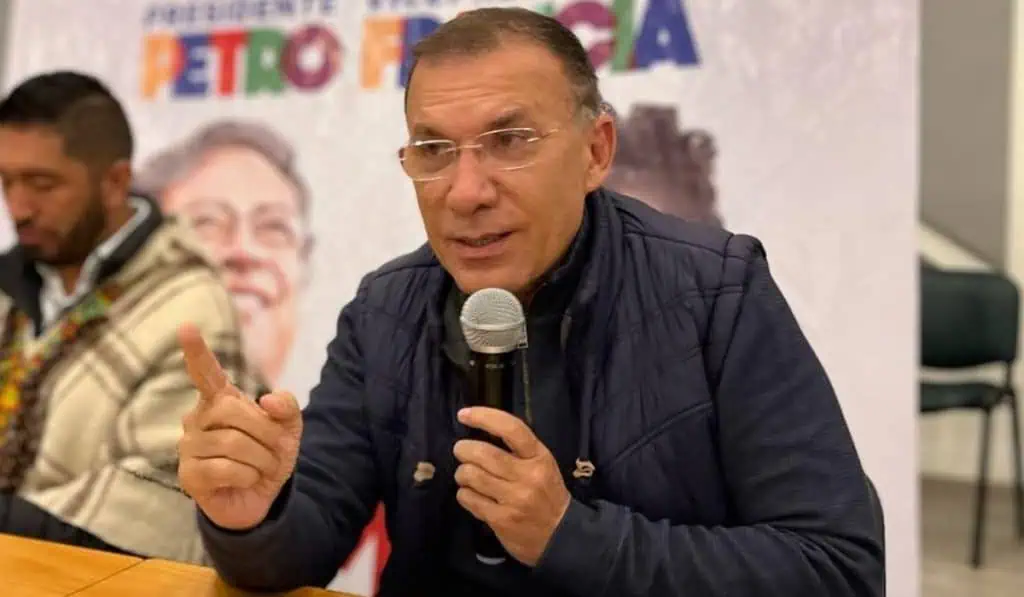 Partido Liberal de Colombia hará parte de coalición de gobierno de Petro Partido Liberal de Colombia hará parte de coalición de gobierno de Petro