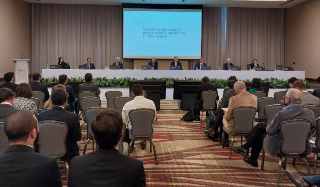 Asamblea de Grupo Sura no aprobó reforma estatutaria pedida por Gilinski; se dio nueva disputa entre grupos