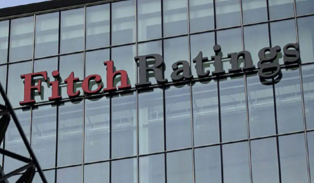 Premercado | Nuevas advertencias de Fitch Ratings sobre EE. UU. golpean bolsas mundiales Fitch Ratings