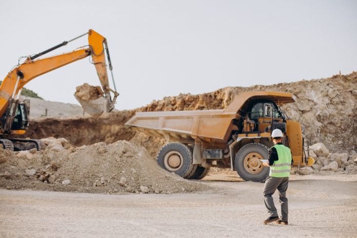 La propuesta de crear una empresa pública de minería ¿es viable?