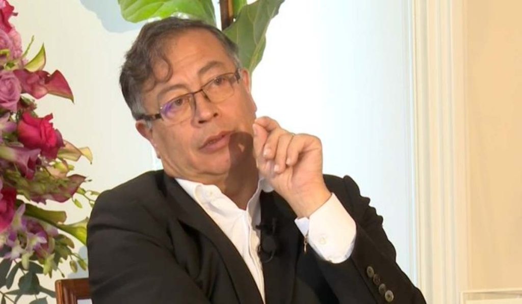 Gustavo Petro: “reforma tributaria debe presentarse en 2022”; puede subir hasta $75 billones