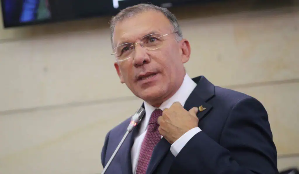 Colombia: ¡Planeación y prudencia! Petición de Roy Barreras a la ministra de Minas y Energía Roy Barreras, presidente del Senado