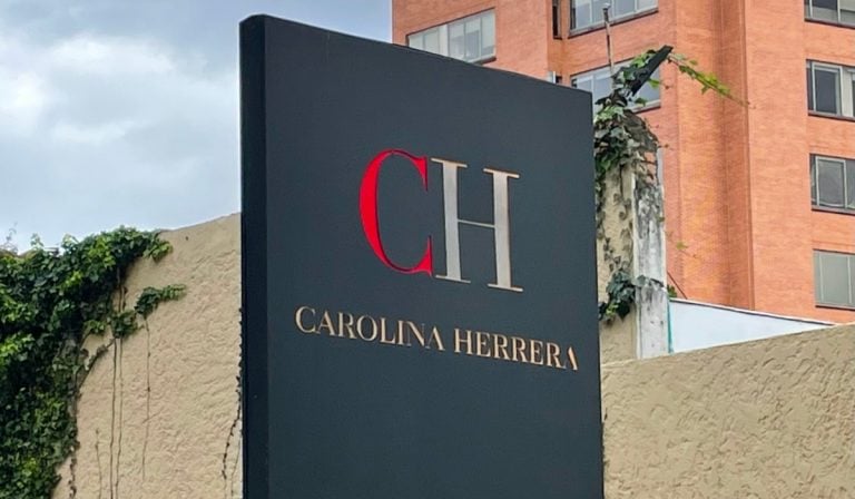 Tienda de la marca de lujo Carolina Herrera, ubicada en el norte de Bogotá.