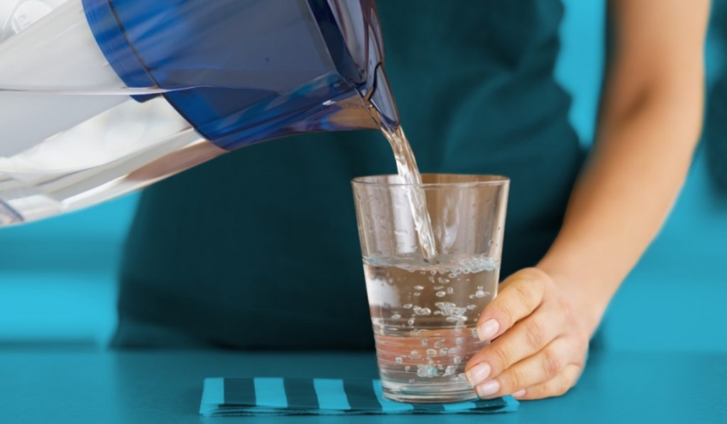 Estos son los beneficios de tomar agua en ayunas