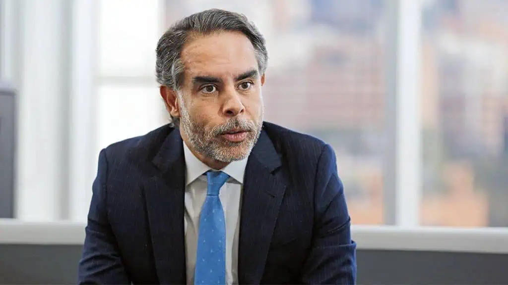 Benedetti aseguró que no habrá erradicación forzosa de los cultivos ilícitos Gobierno Petro creará comisión que busca garantizar seguridad de candidatos a las elecciones de 2026
