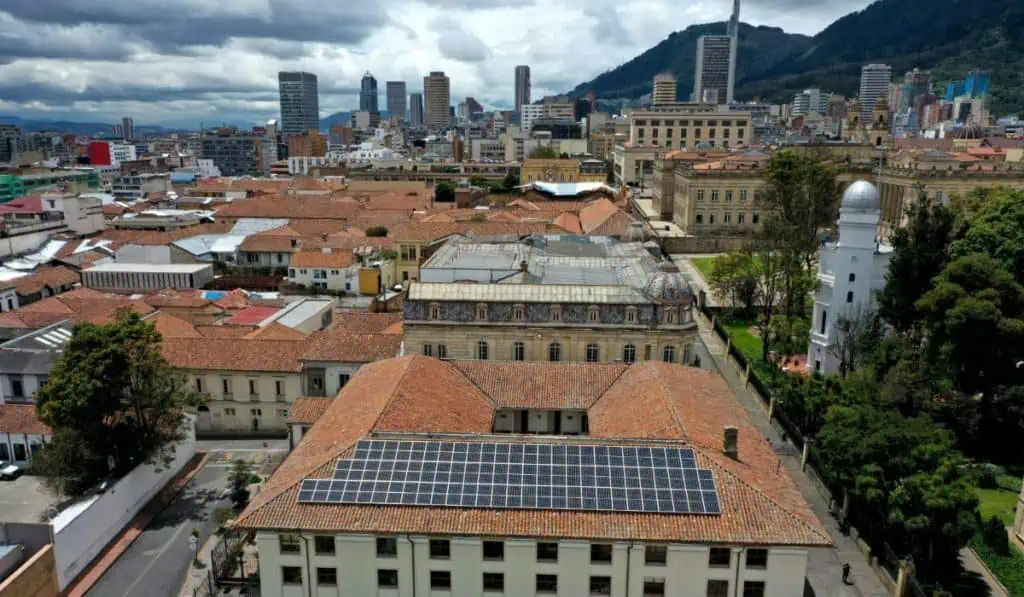 Concejo de Bogotá aprobó adición presupuestal por $812.000 millones al Distrito Concejo de Bogotá aprobó adición presupuestal por $812.000 millones al Distrito