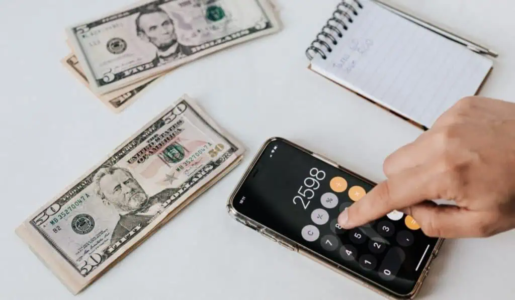 Opciones para ahorrar en dólares y manejar la depreciación del peso en Colombia Opciones para ahorrar en dólares y manejar la depreciación del peso en Colombia