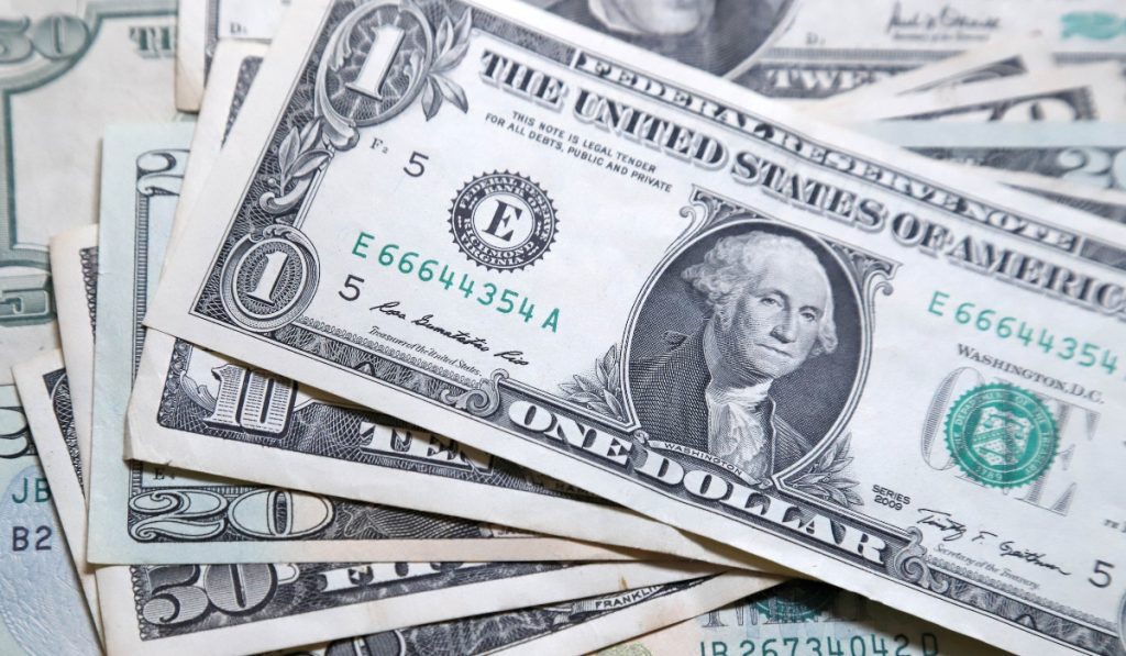 Dólar Colombia 19 de octubre: termina, de nuevo, con máximo histórico; tasas de TES repuntaron
