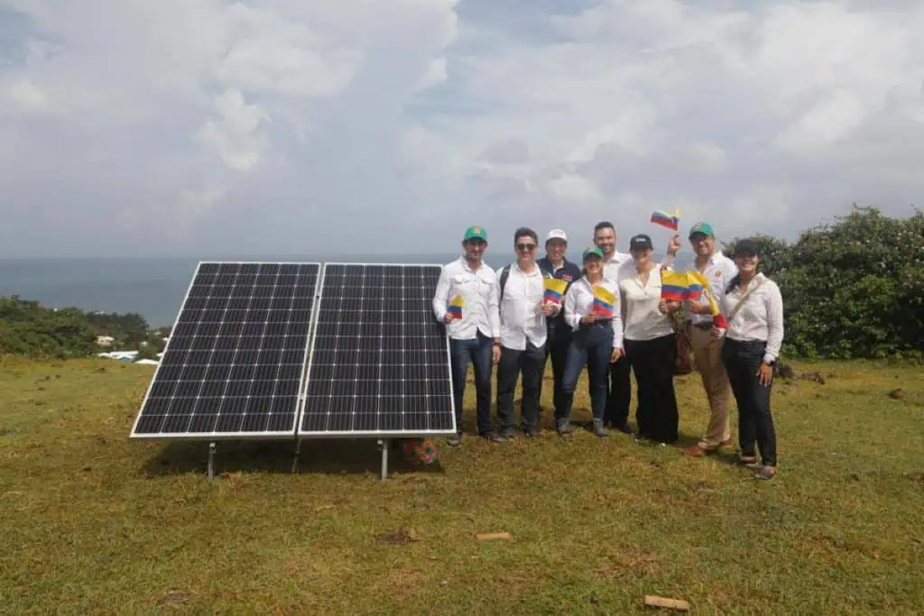 Colombia: inició la construcción de la primera granja solar en la isla de Providencia Colombia: inició la construcción de la primera granja solar en la isla de Providencia